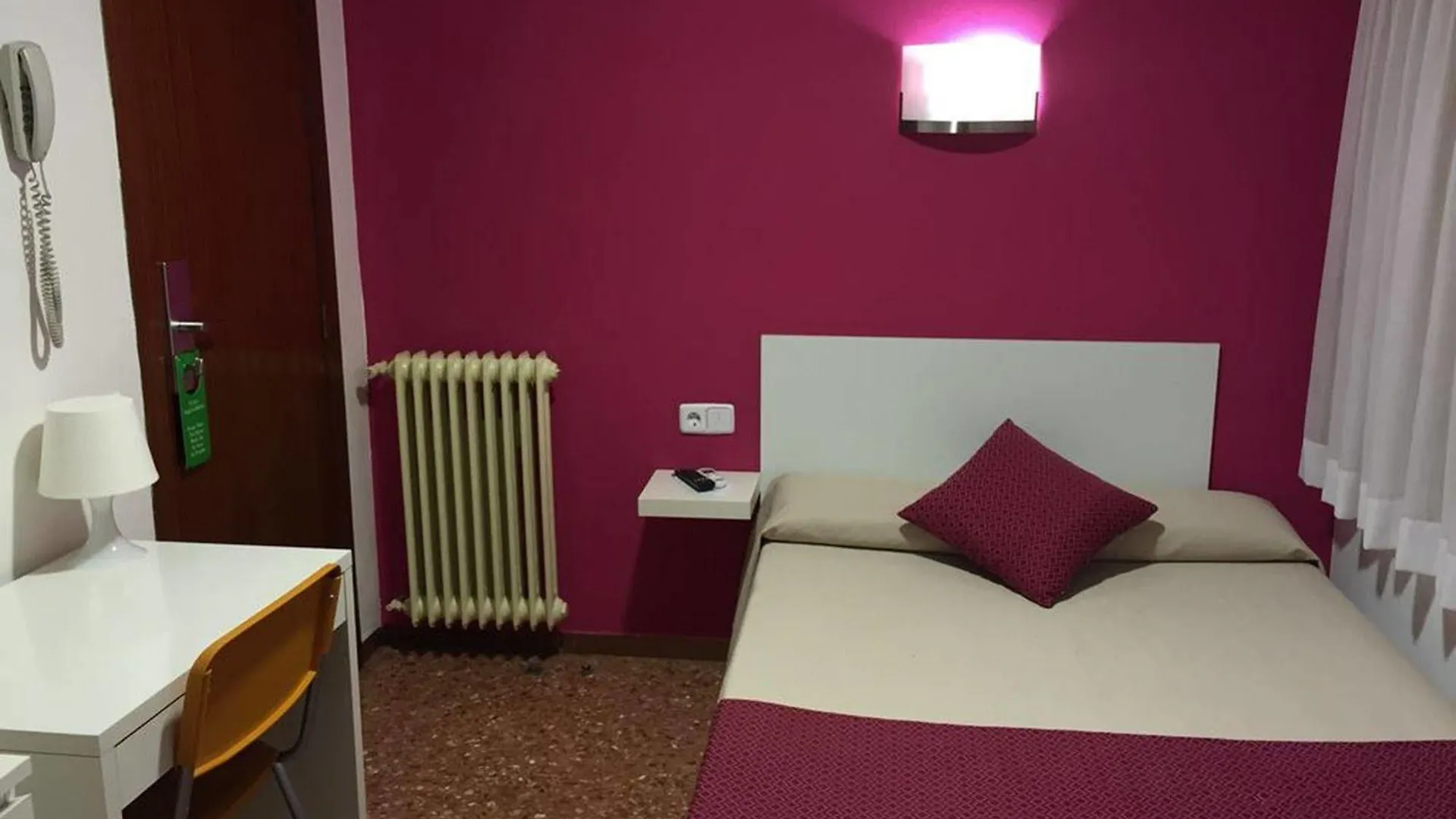 Hotel Catalunya Express Tarragona 2*,